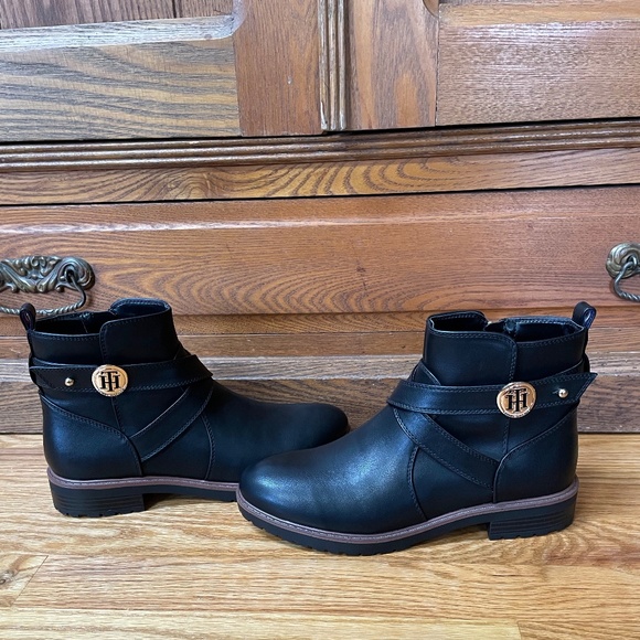 Tommy Hilfiger Shoes - Tommy Hilfiger booties NWOB